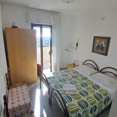 Hotel Alberta Massa  Zewnętrze zdjęcie