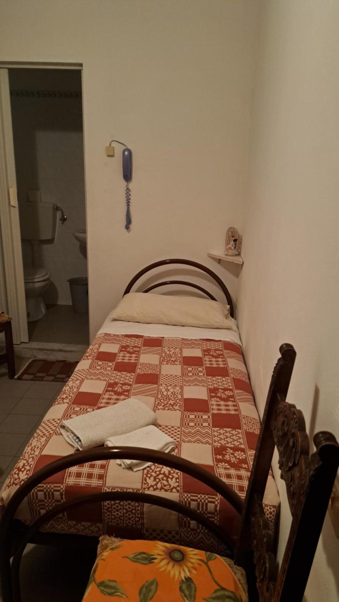 Hotel Alberta Massa  Zewnętrze zdjęcie